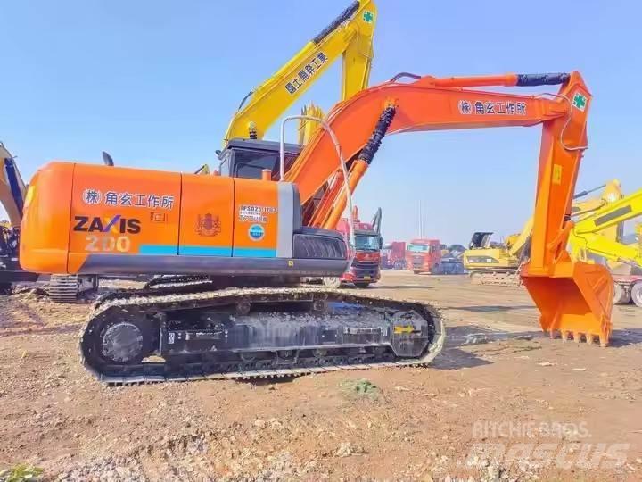 Hitachi ZX200 Bagri goseničarji