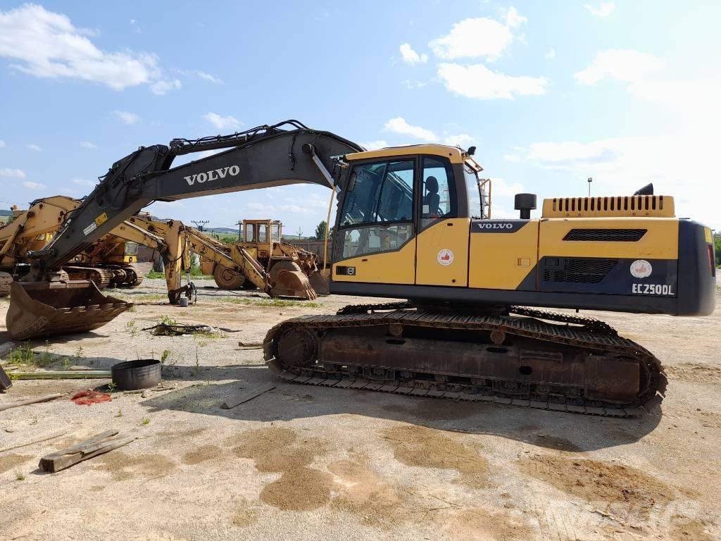 Volvo EC 250 D L Bagri goseničarji