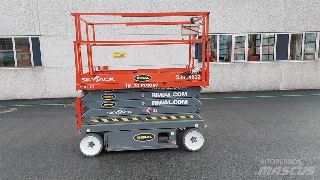 SkyJack SJIII4632 Škarjaste dvižne ploščadi