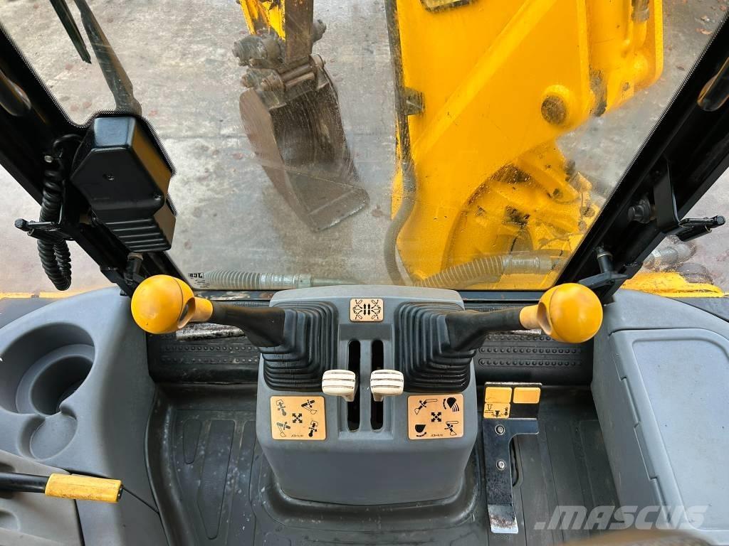 JCB 4 CX Rovokopači