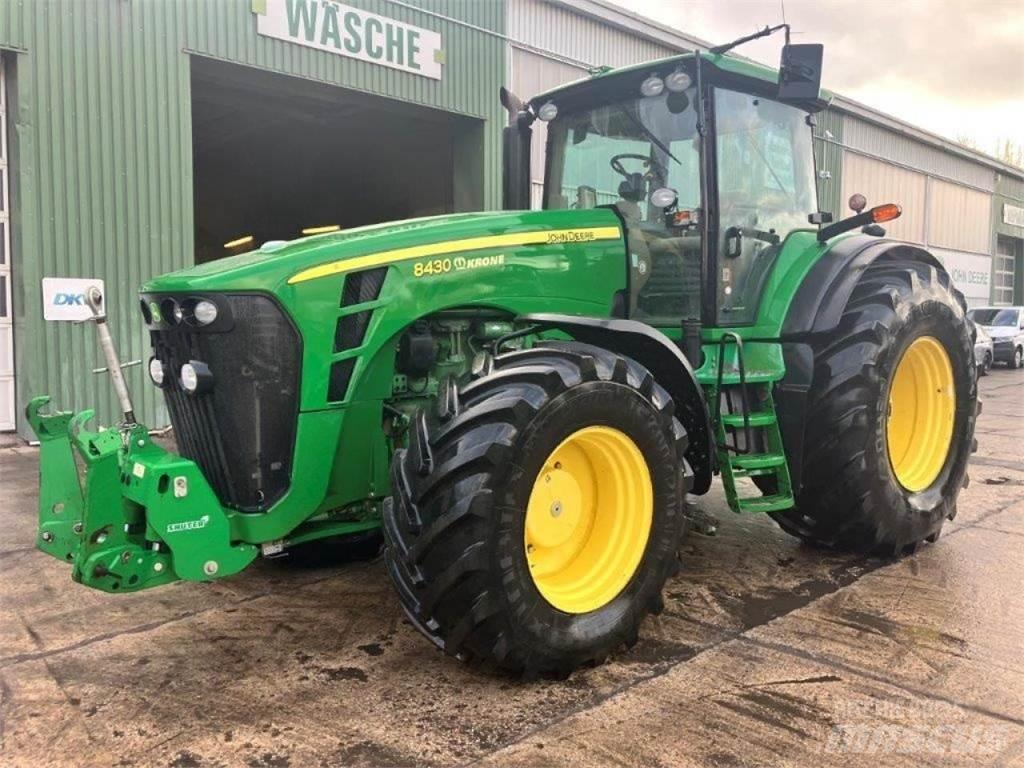 John Deere 8430 Traktorji