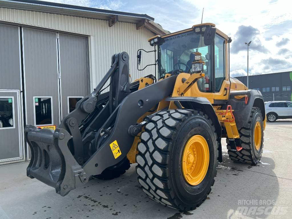 Volvo L110H Kolesni nakladalci