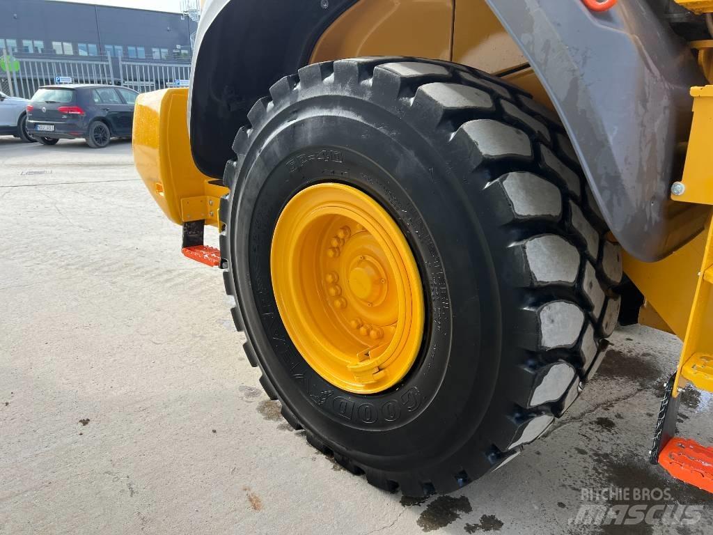 Volvo L110H Kolesni nakladalci