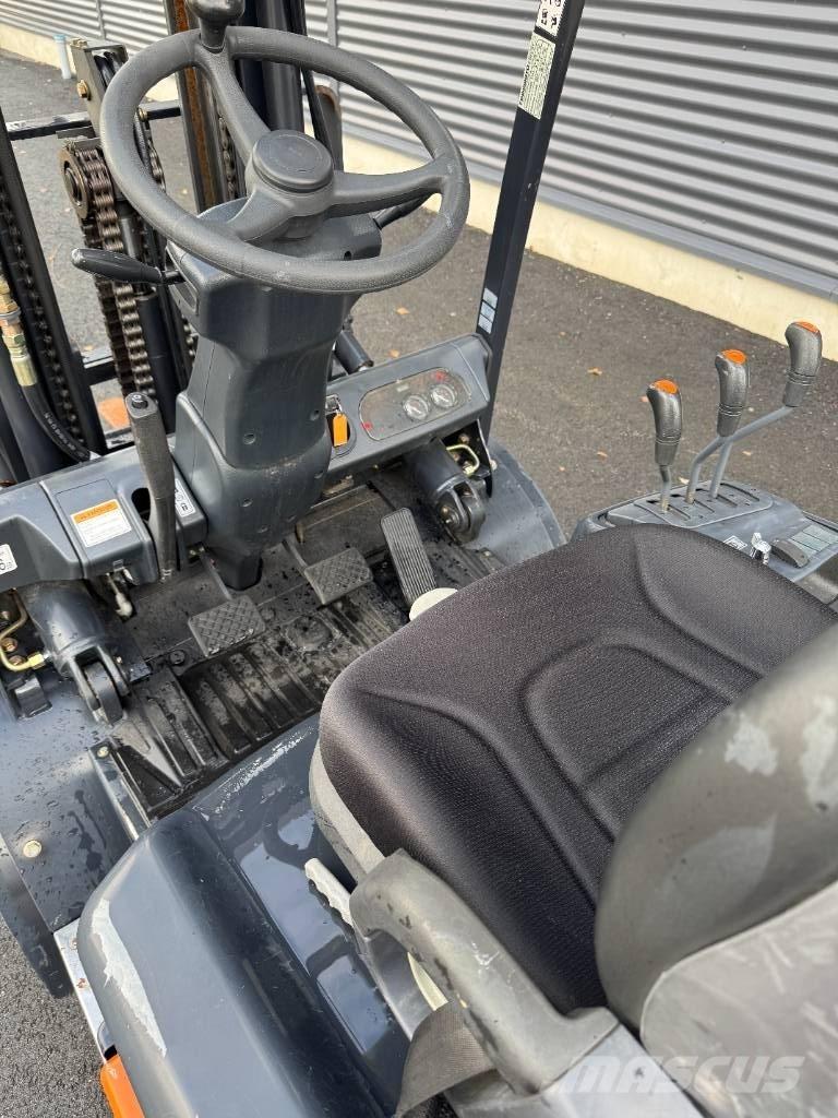 Doosan G 35 C-5 Plinski viličarji