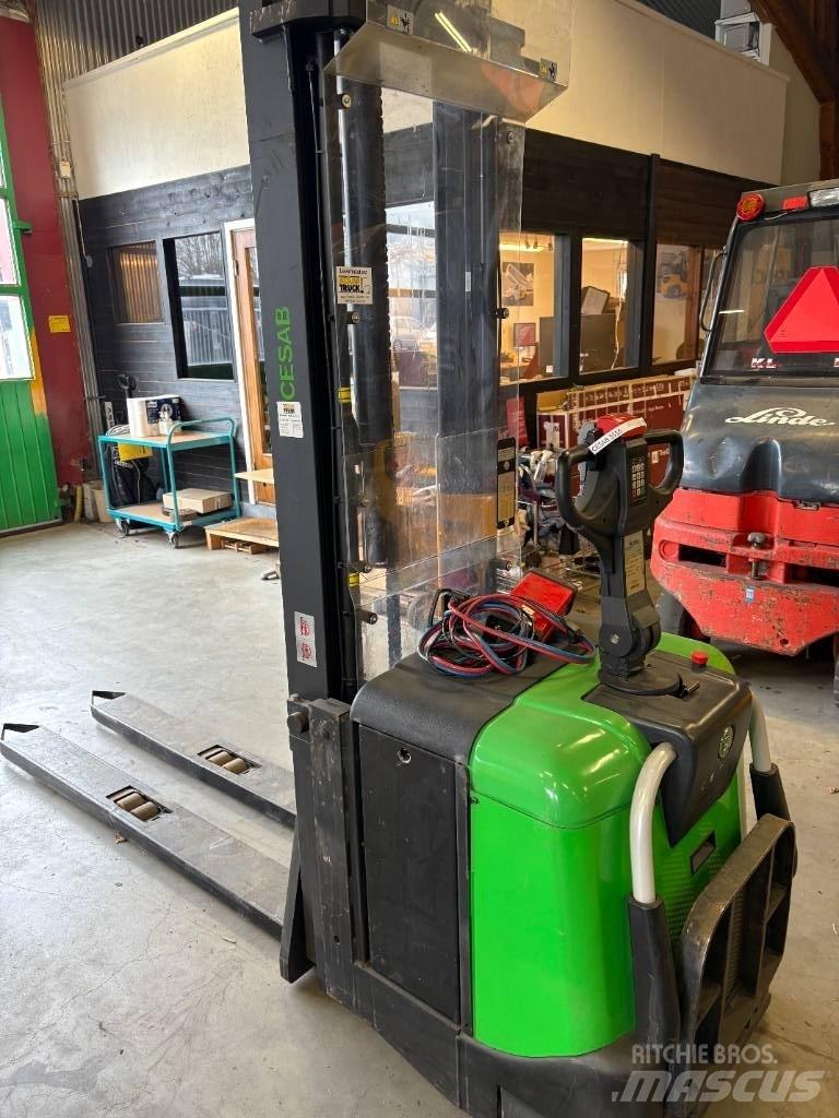 Cesab S316L Ročni električni viličar