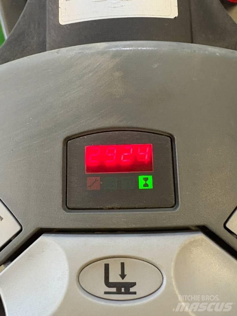 Cesab S316L Ročni električni viličar