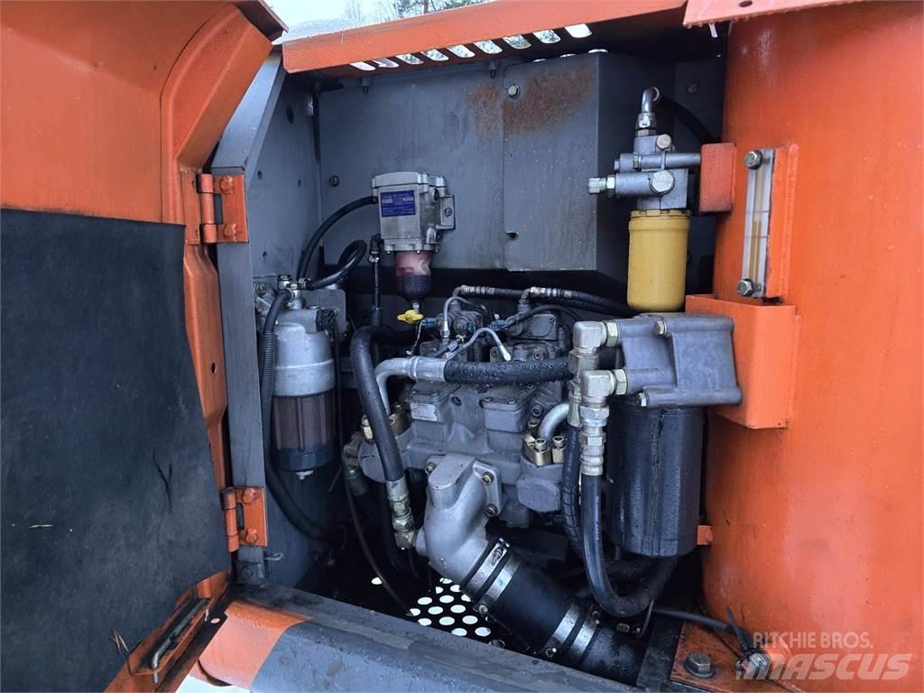 Hitachi ZX160LC3 Bagri goseničarji