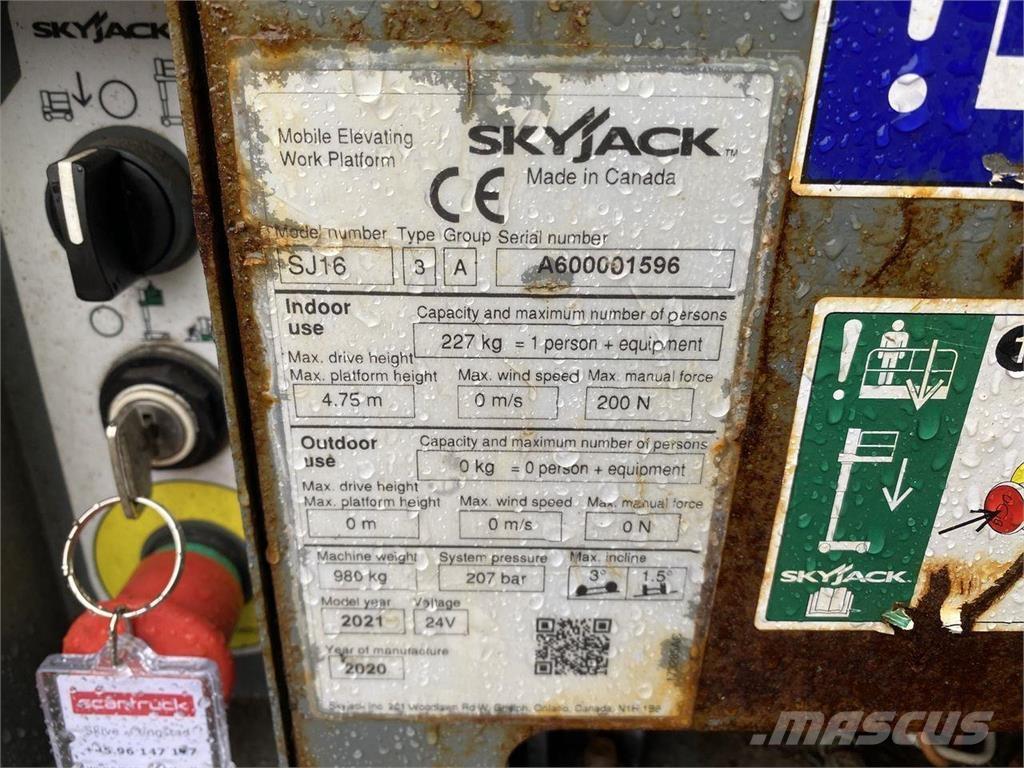 SkyJack SJ16 Vertikalna dvigala