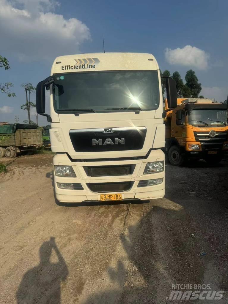 Sitrak SINOTRUCK 4x2 Vlačilci