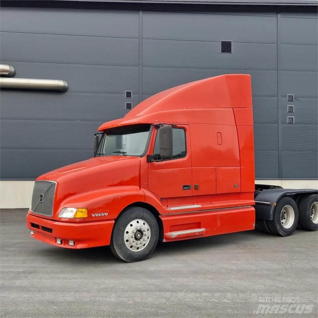 Volvo VNL-4 Vlačilci