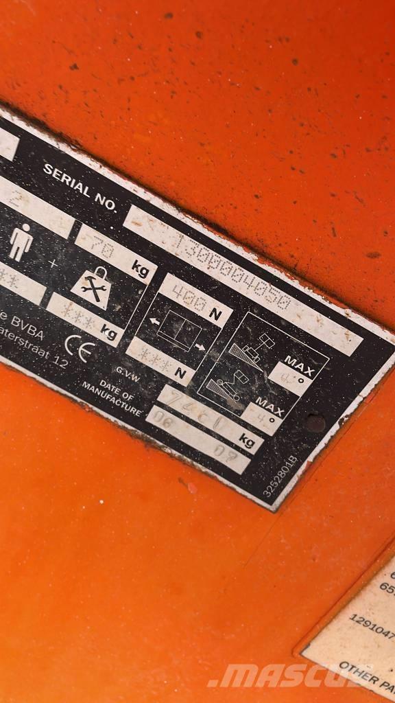 JLG 450 AJS II Zglobne dvižne ploščadi