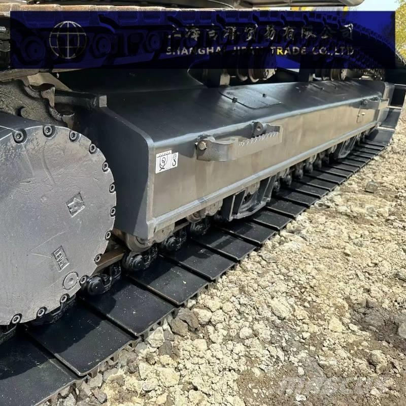 Volvo EC 240 Bagri goseničarji