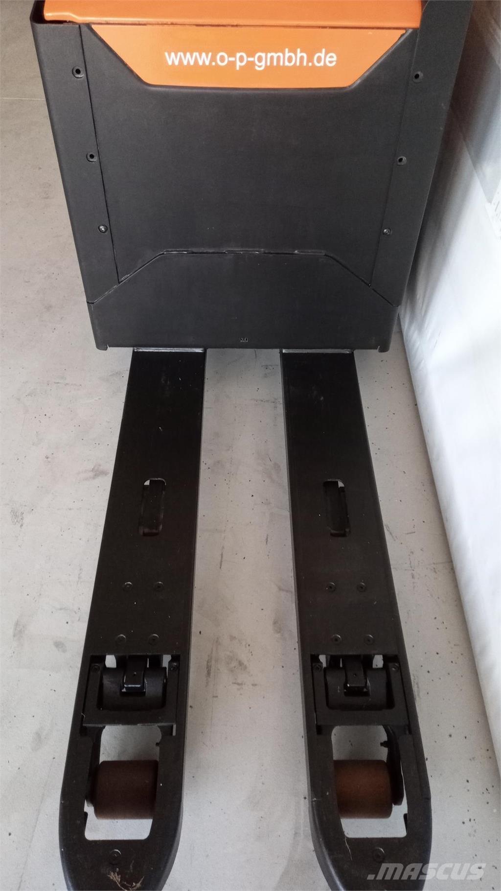 Toyota LPE 200 Ročni električni viličar