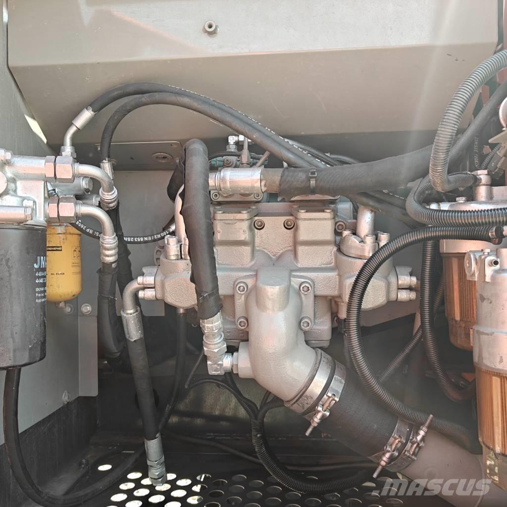 Hitachi 200-3 Bagri goseničarji