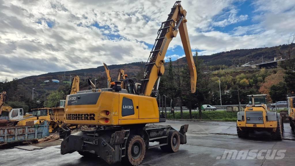 Liebherr LH 30 M Bagri za prekladanje primarnih/sekundarnih surovin