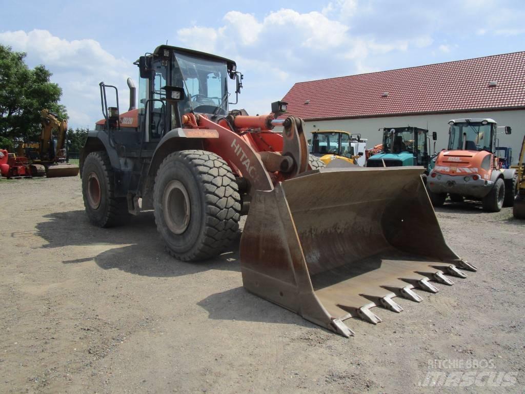 Hitachi ZW 220  Waage Kolesni nakladalci