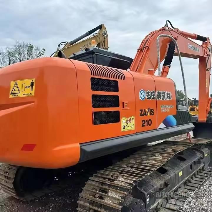 Hitachi ZX210 Bagri goseničarji