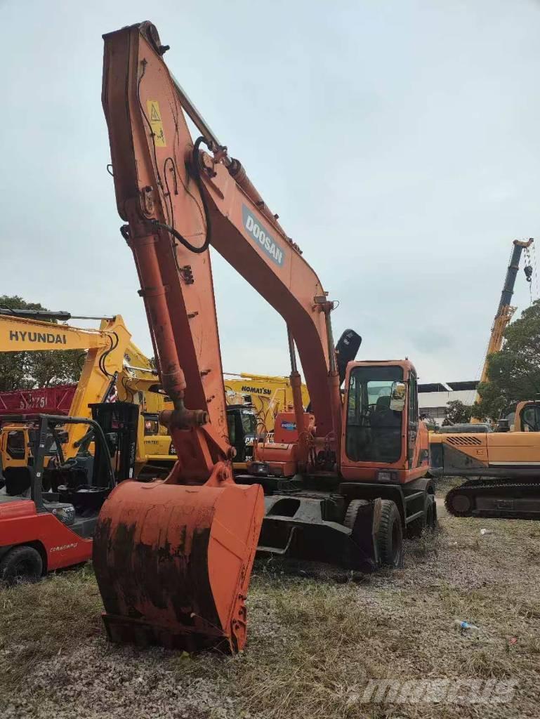 Doosan DH 210 W-7 Bagri na kolesih