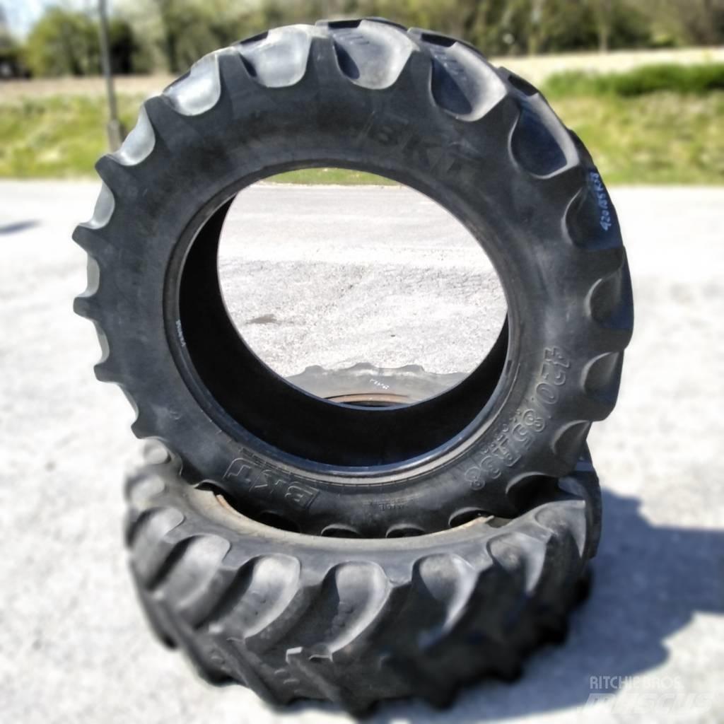 BKT 420/85R38 Gume, kolesa in platišča