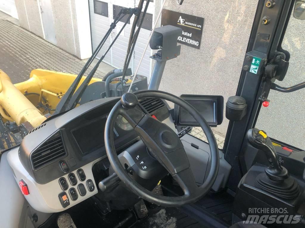 Komatsu WA 320-8 Kolesni nakladalci