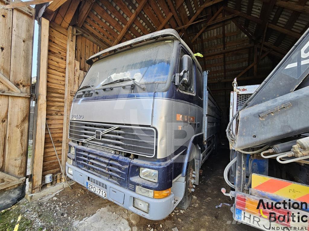 Volvo FH12 Tovornjaki s kesonom/platojem