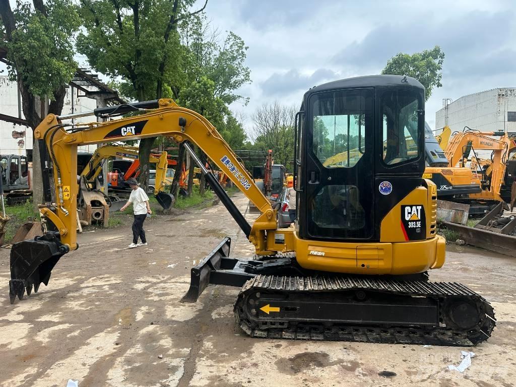 CAT 303 Mini bagri <7t