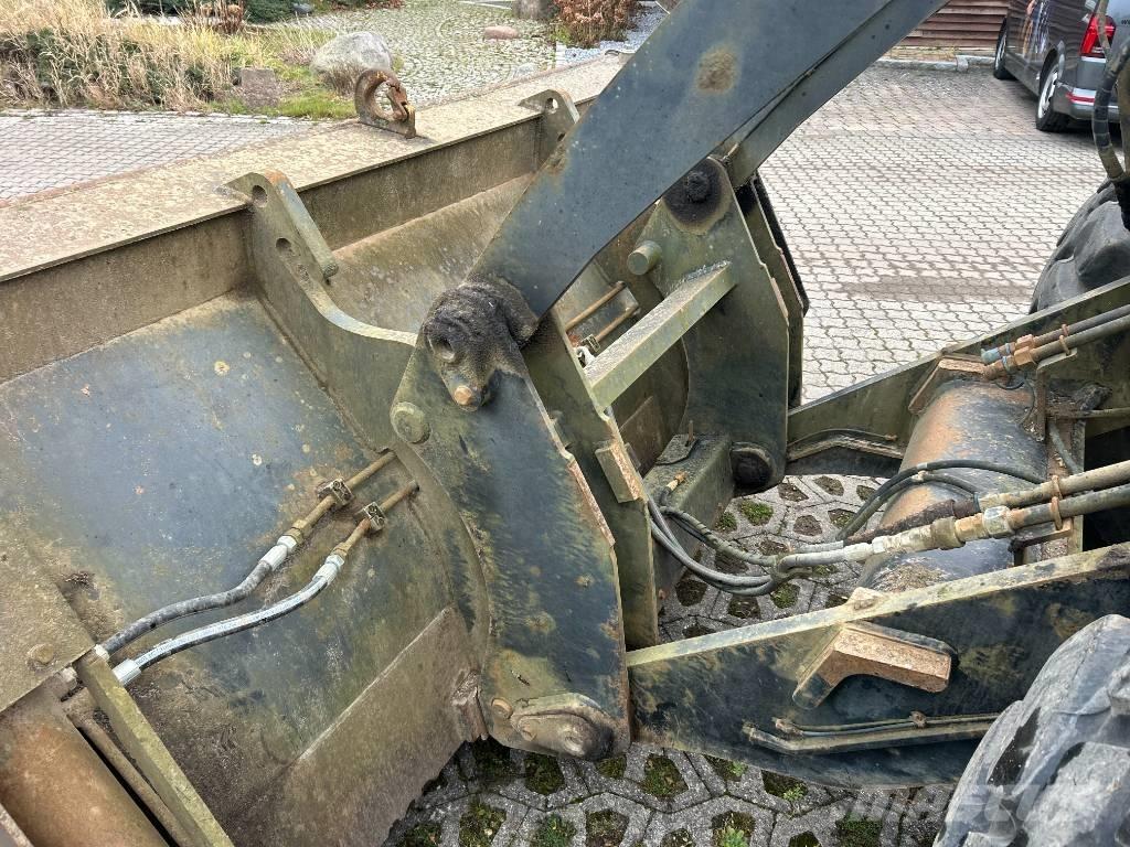 Ljungby L 13 Kolesni nakladalci