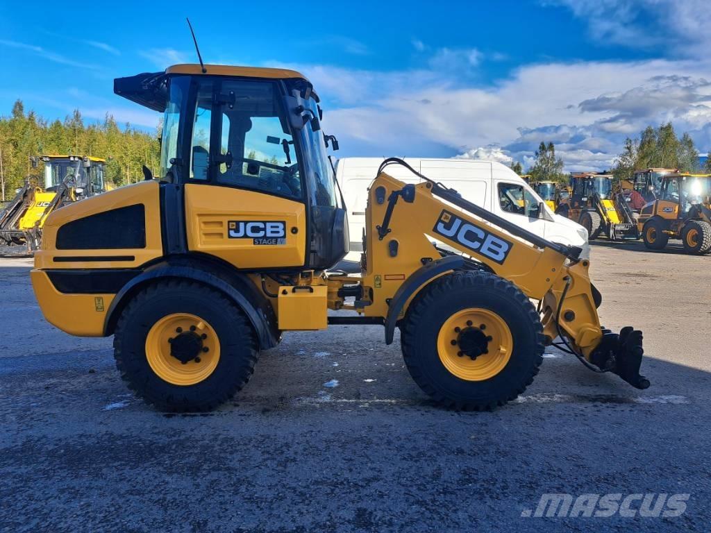 JCB TM 220 SV Kolesni nakladalci