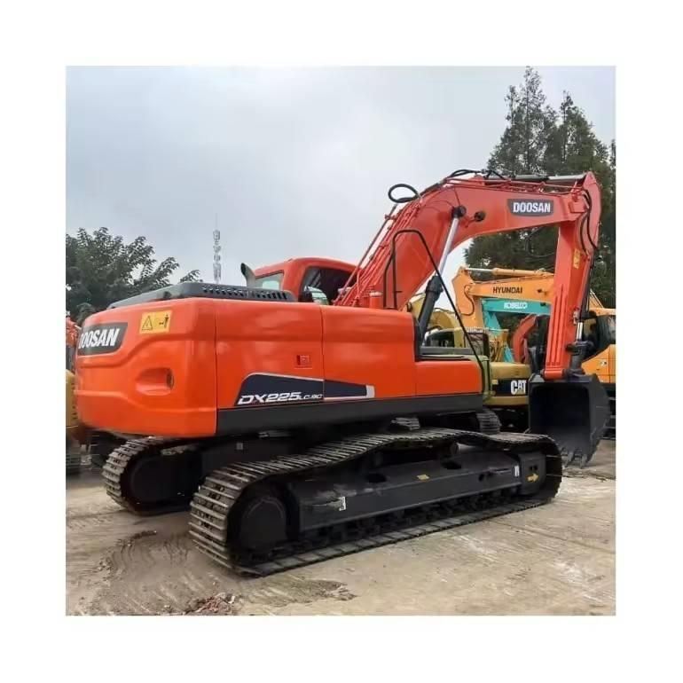 Doosan DX 225 LC-9C Bagri goseničarji