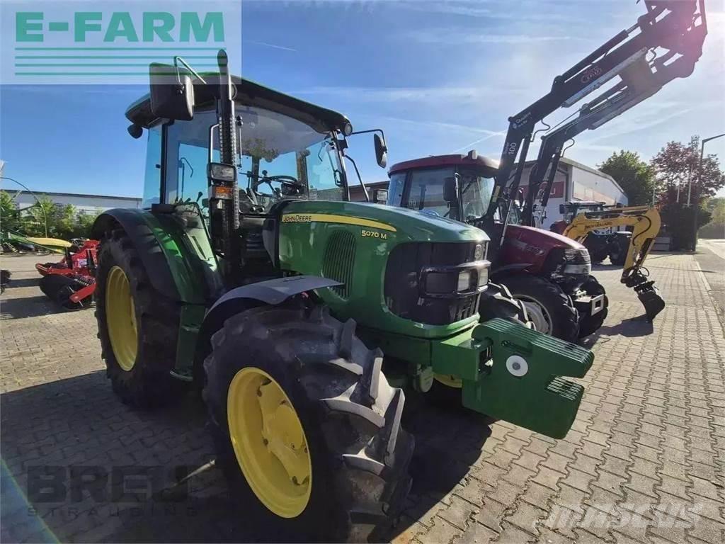 John Deere 5070 m Traktorji