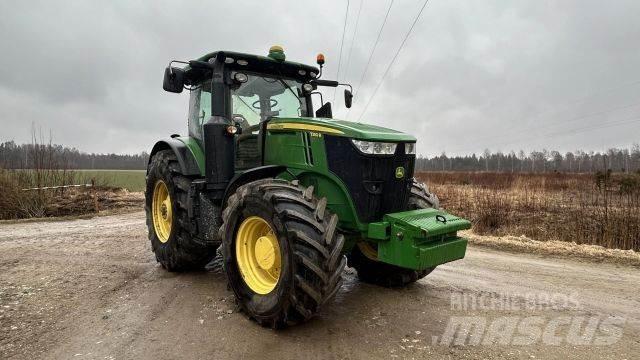 John Deere 7250R Traktorji