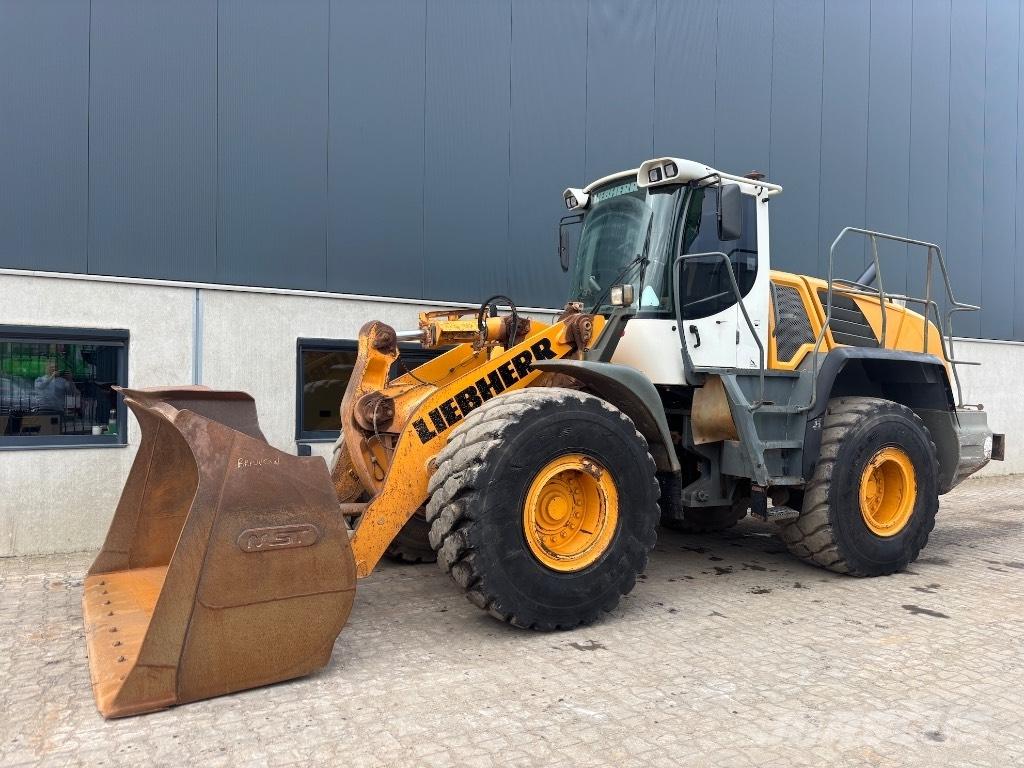 Liebherr L 550 Kolesni nakladalci