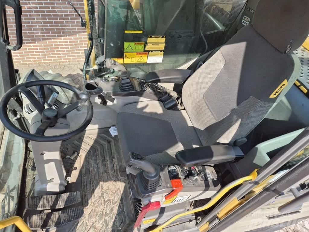 Volvo EW160C Bagri na kolesih