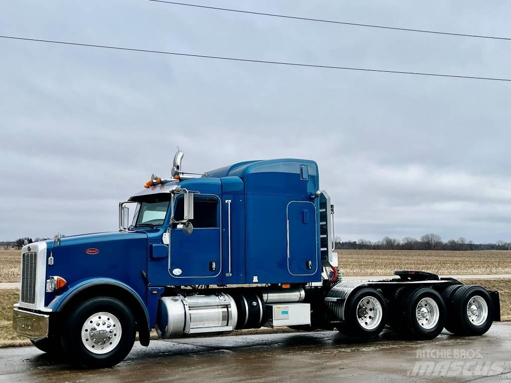Peterbilt 367 Vlačilci