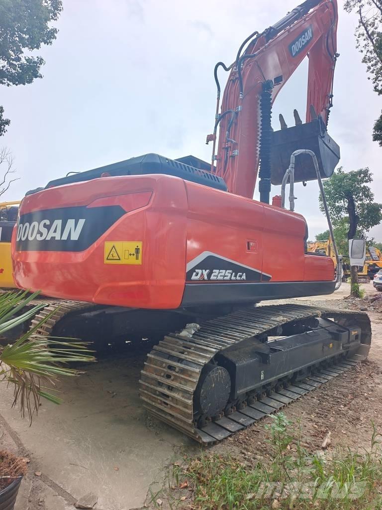 Doosan DX 225LC-9C Bagri goseničarji