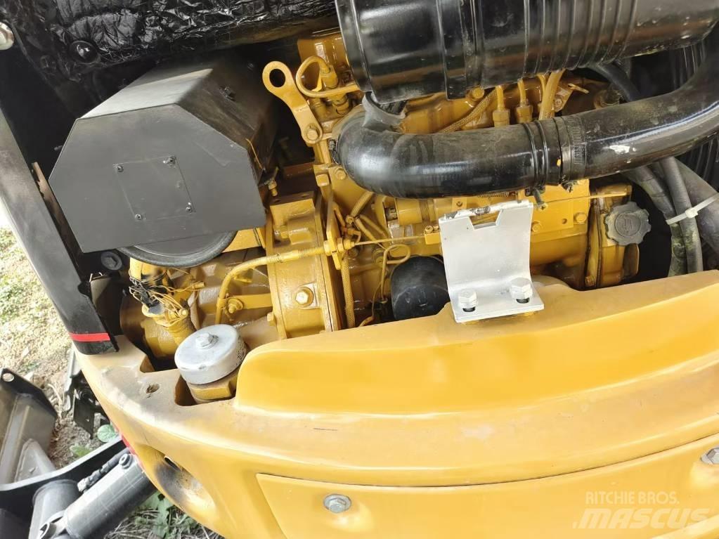 CAT 303 CR Mini bagri <7t