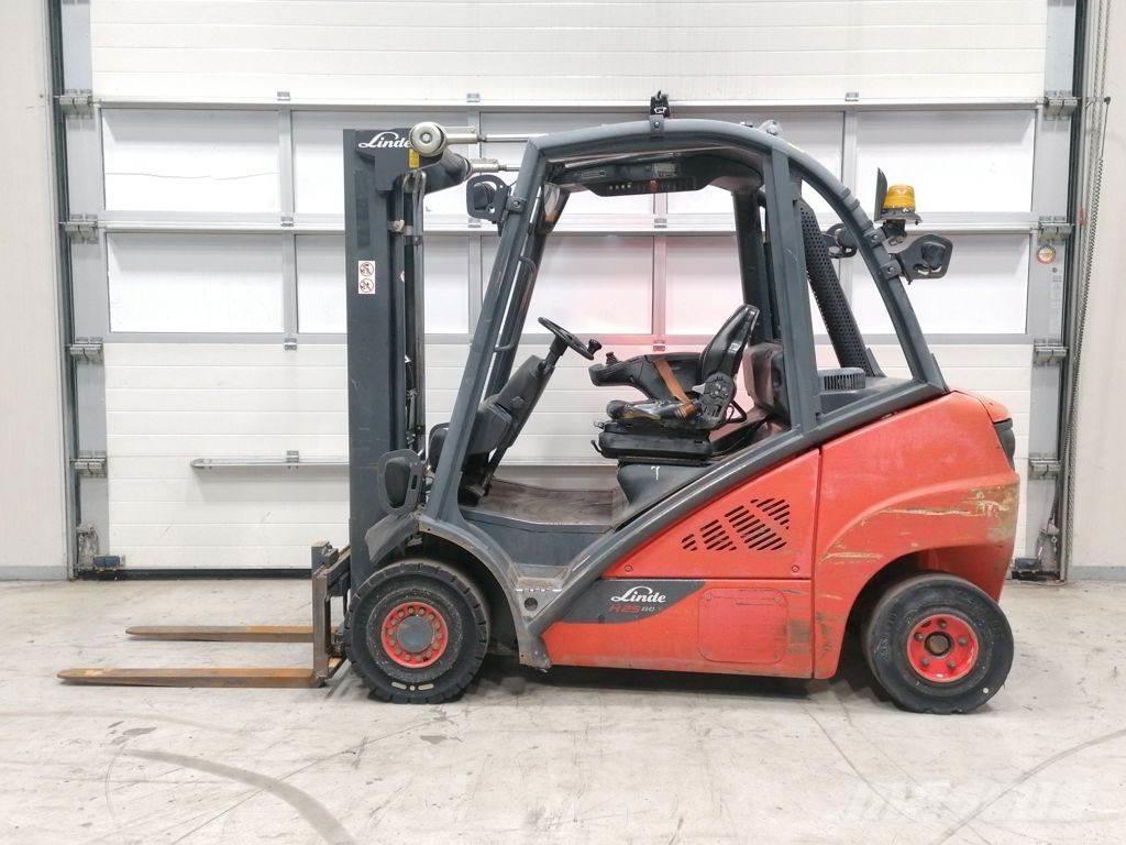 Linde H25D-02 Dizelski viličarji