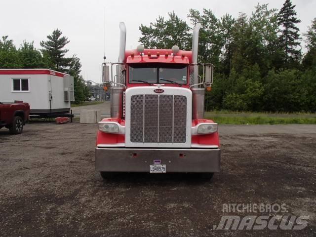 Peterbilt 388 Vlačilci