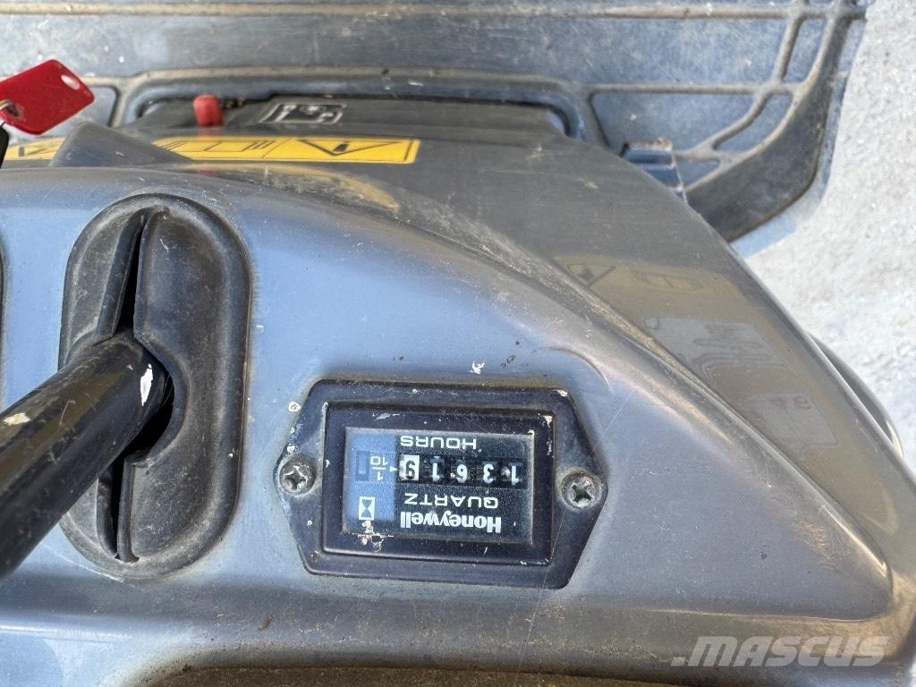 Yanmar SV08 (1C603) Mini bagri <7t