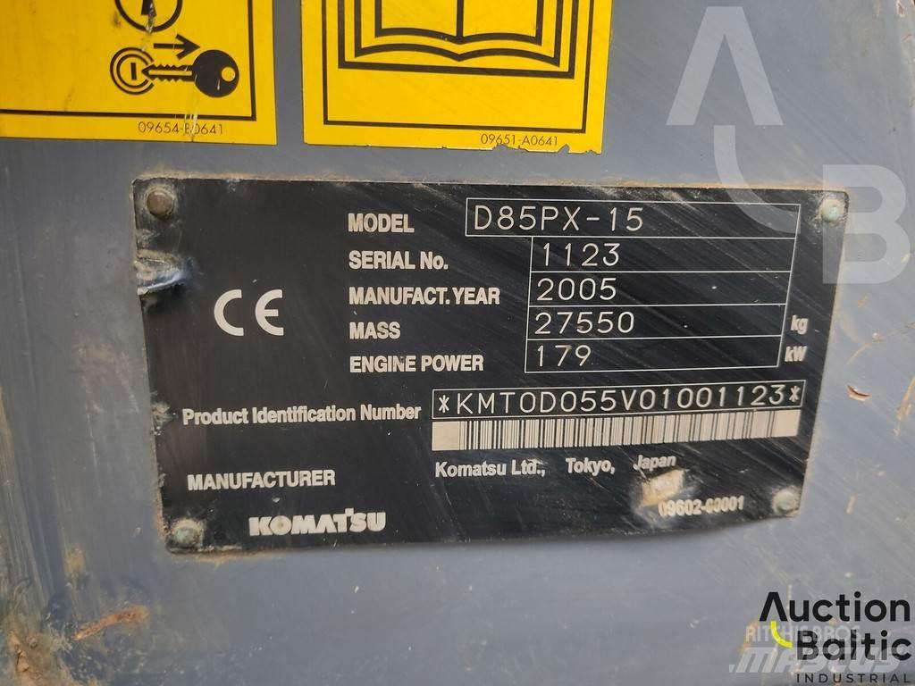 Komatsu D85PX-15 Buldožerji goseničarji