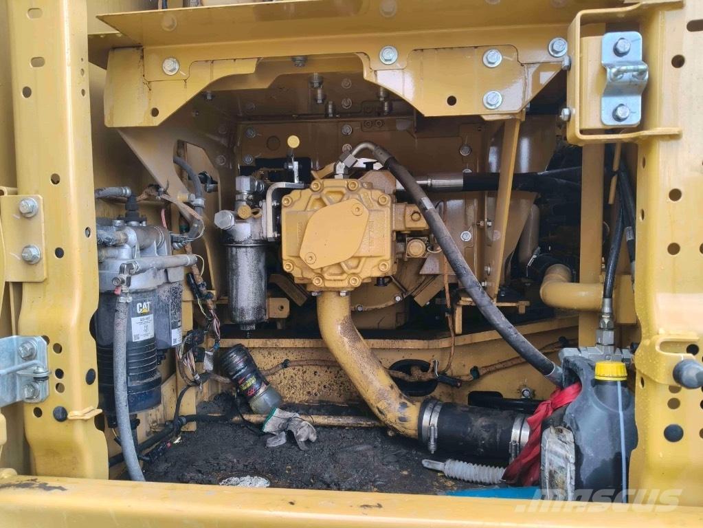 CAT 326 Bagri goseničarji