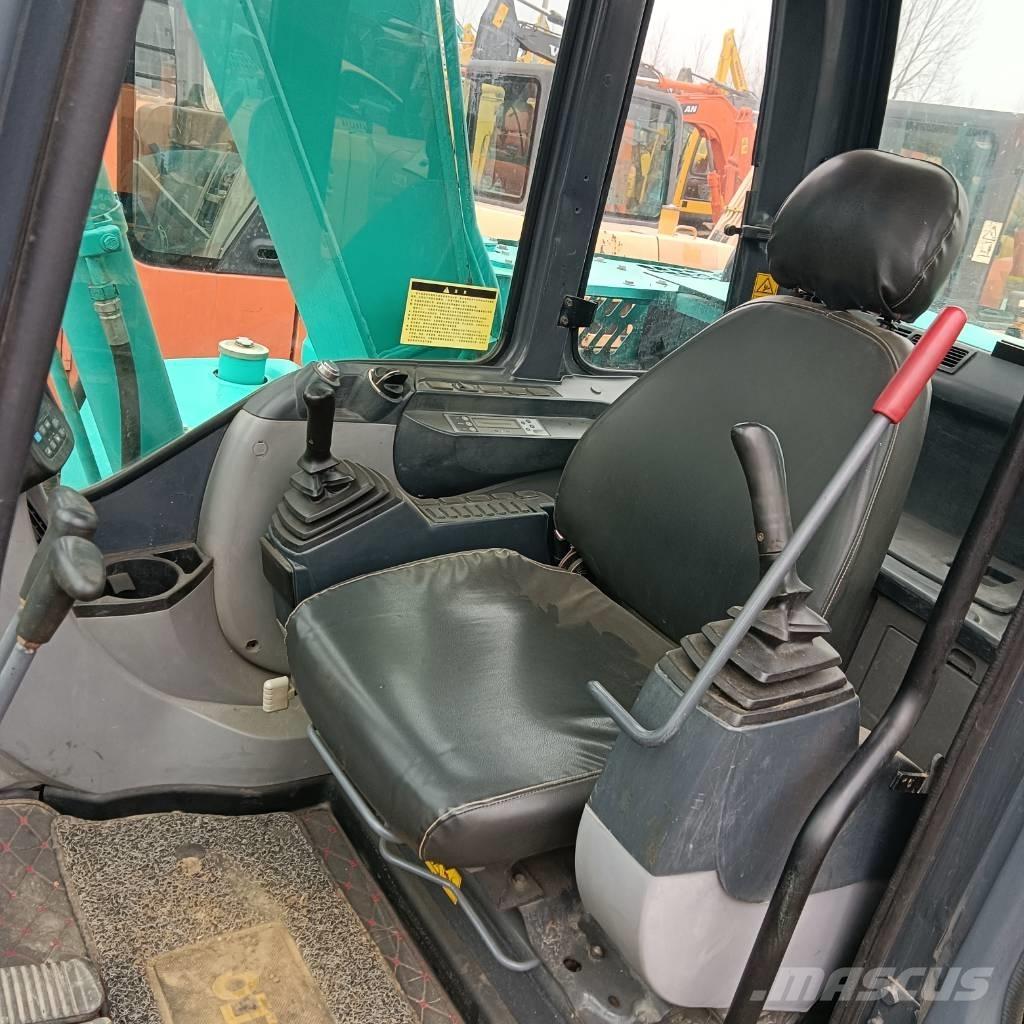 Kobelco SK75-8 Midi bagri 7t – 12t