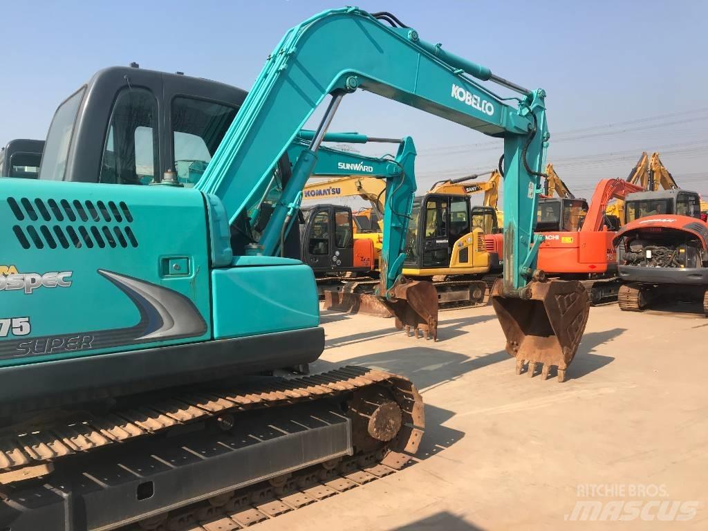 Kobelco SK 75 CSR Bagri goseničarji