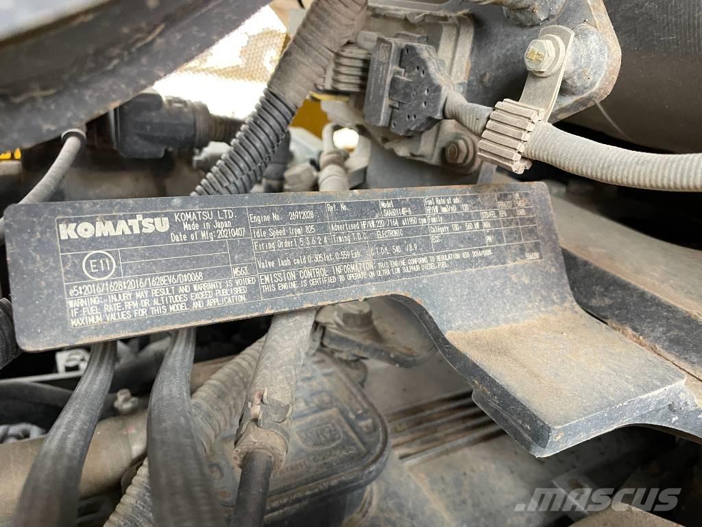 Komatsu D 65 PX-18E0 Buldožerji goseničarji