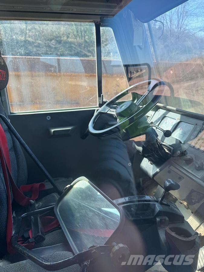 CAT 769D Kabine in notranjost