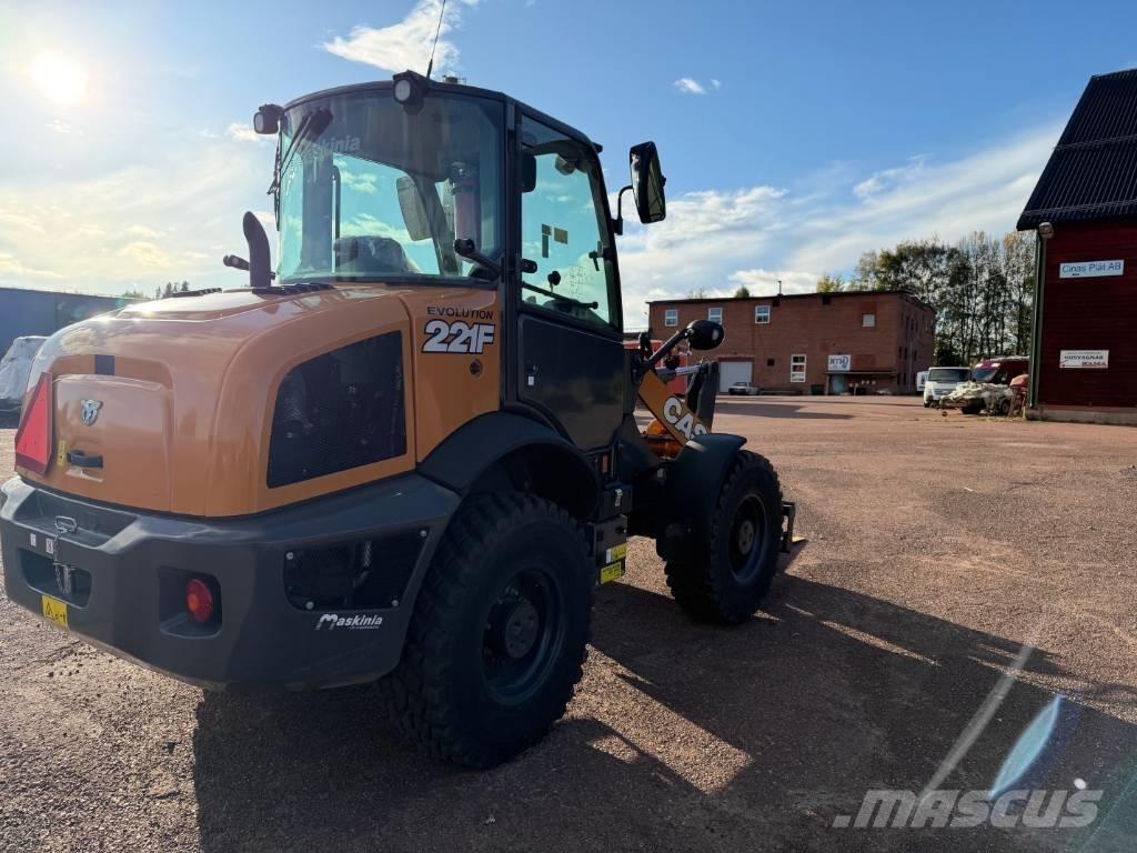 CASE 221 F Evolution Skid steer mini nakladalci