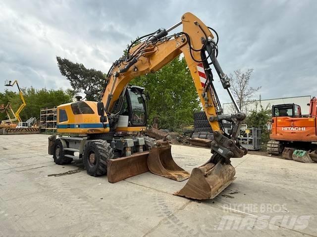 Liebherr A 914 Bagri na kolesih