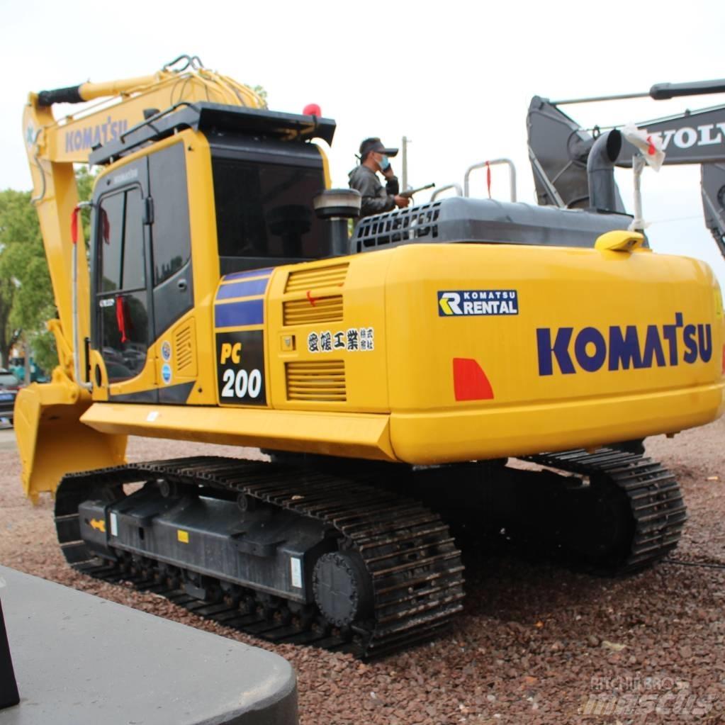 Komatsu PC 200-8 Bagri goseničarji