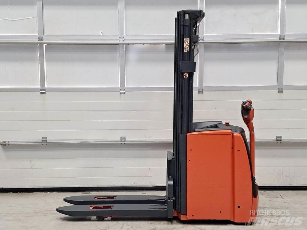 Linde L20 Ročni električni viličar
