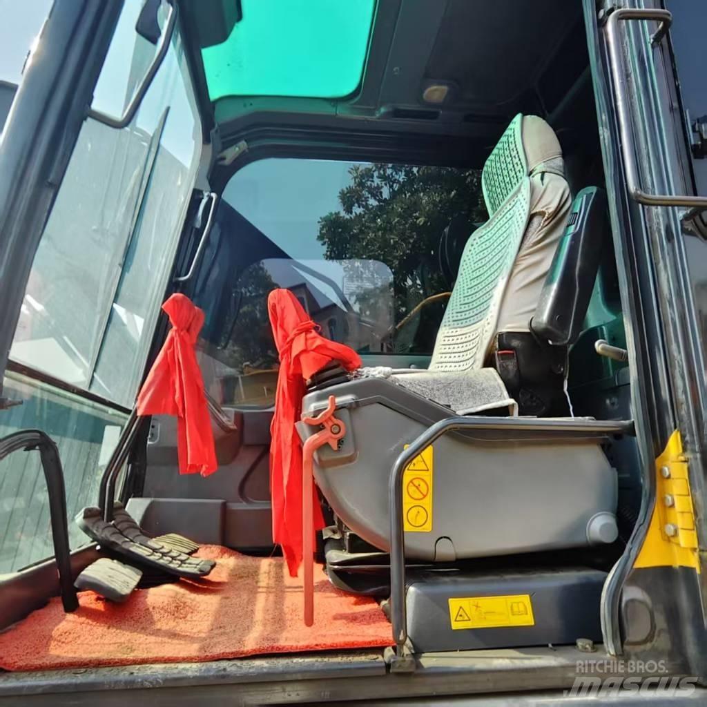 Volvo EC 220 Bagri goseničarji